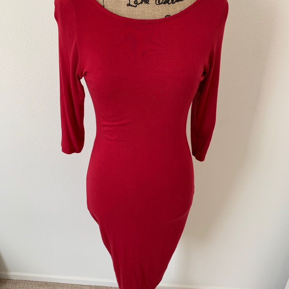 Gorgeous Red Midi Dress.  Size Large.